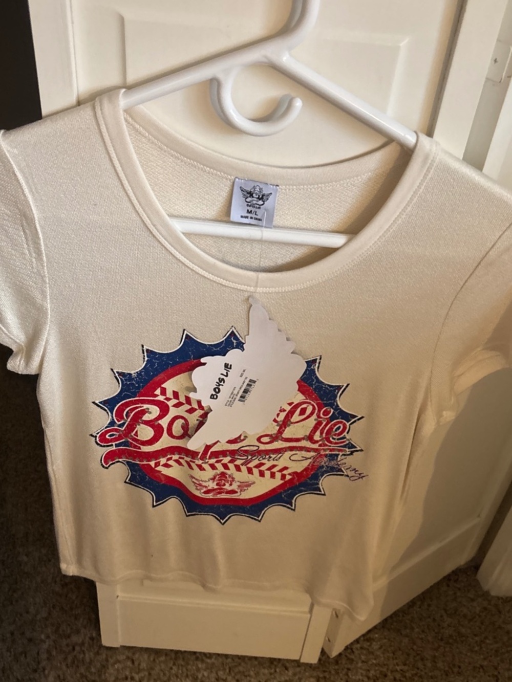Boys lie t-shirt New with the tag medium large